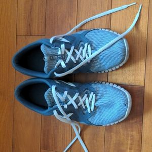 New balance trainer size 8.5 4E wide MX66TS2